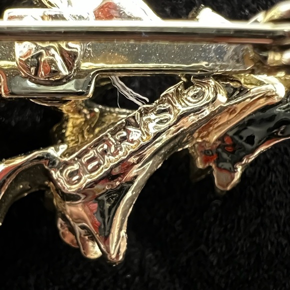 Vintage Gerry’a Gold Tone Christmas Tree Brooch - Picture 3 of 3